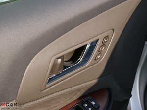 2010款3.0L Royal Saloon VIP 空间座椅