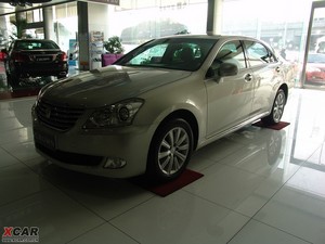 2010款2.5L Royal 真皮导航版 左前45度