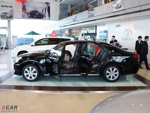 2010款4.3L Royal Saloon 整体外观