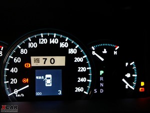 2010款3.0L Royal Saloon 中控区