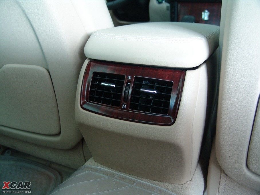 2010ʹ 2.5L Royal Ƥ