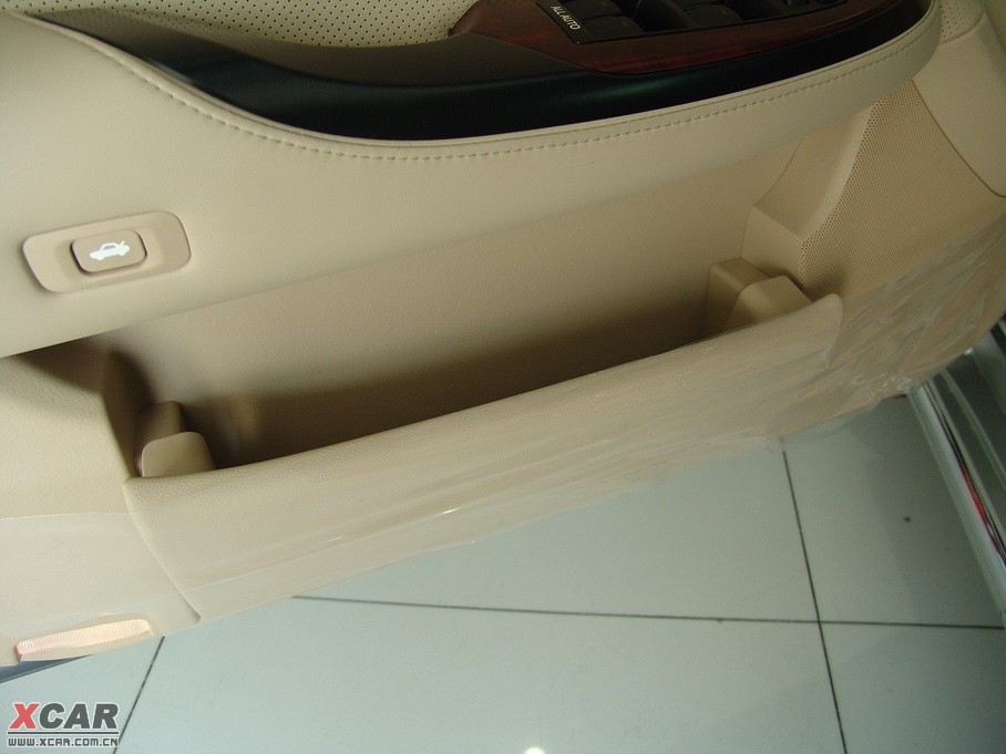 2010ʹ 2.5L Royal Ƥ