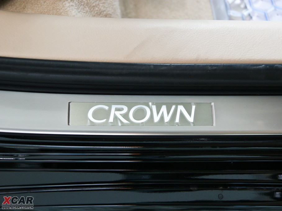 2010ʹ 3.0L Royal Saloon