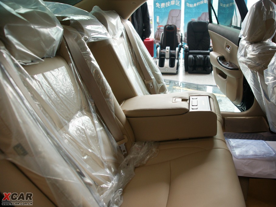 2010ʹ 3.0L Royal Saloon