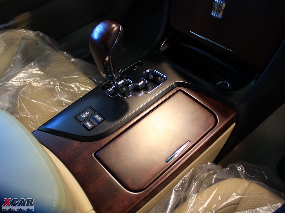 2010ʹ 3.0L Royal Saloon VIP