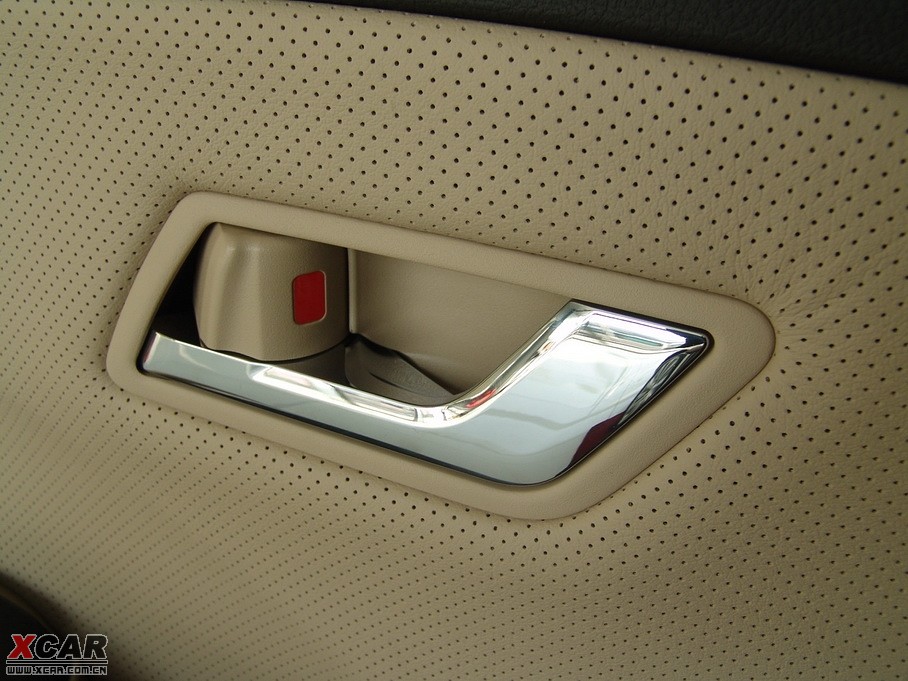 2010ʹ 2.5L Royal Ƥ