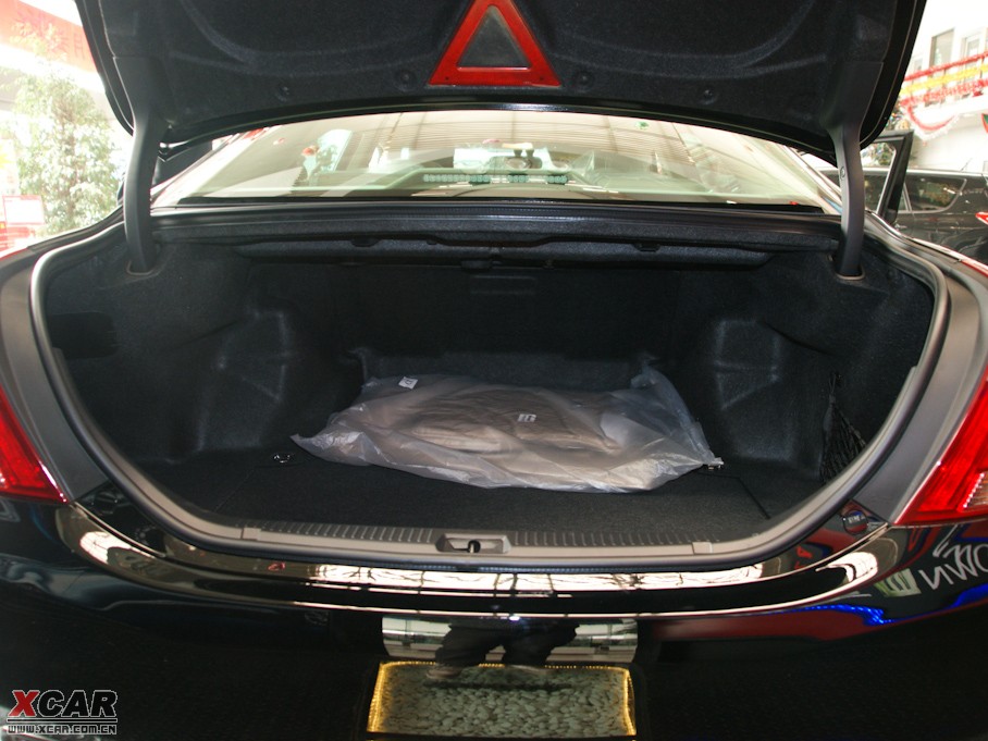 2010ʹ 3.0L Royal Saloon