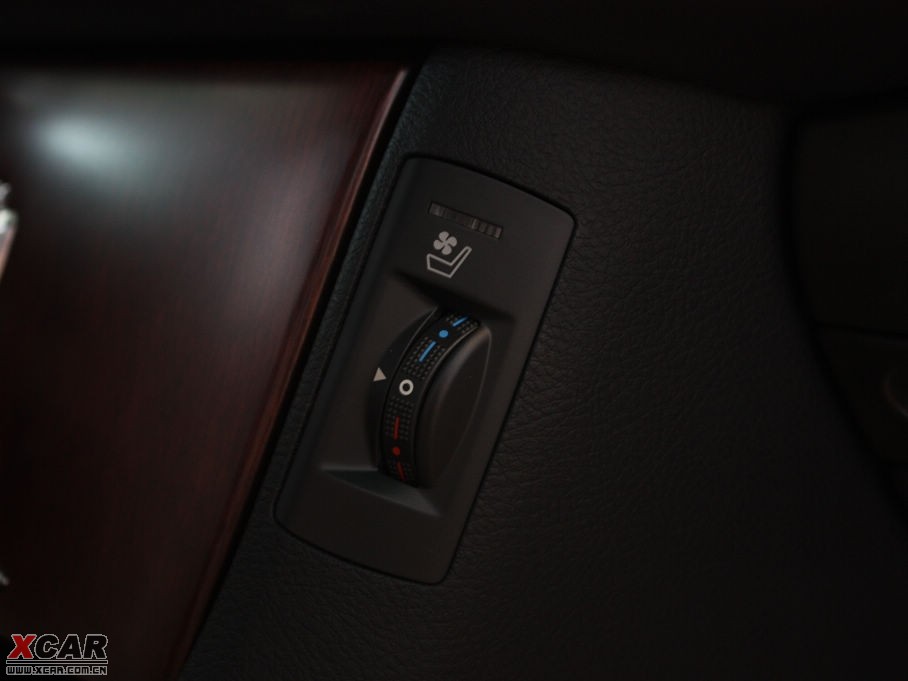 2010ʹ 4.3L Royal Saloon