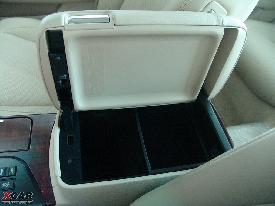 2010ʹ 2.5L Royal Ƥ