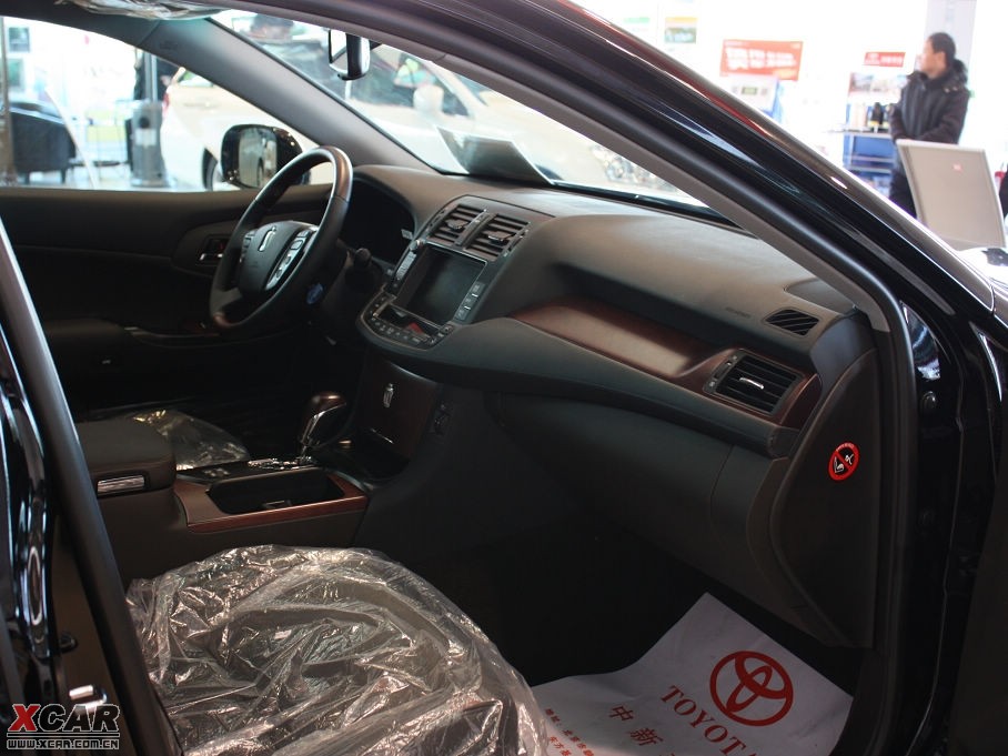 2010ʹ 4.3L Royal Saloon