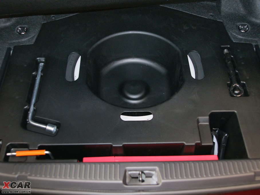 2010ʹ 3.0L Royal Saloon