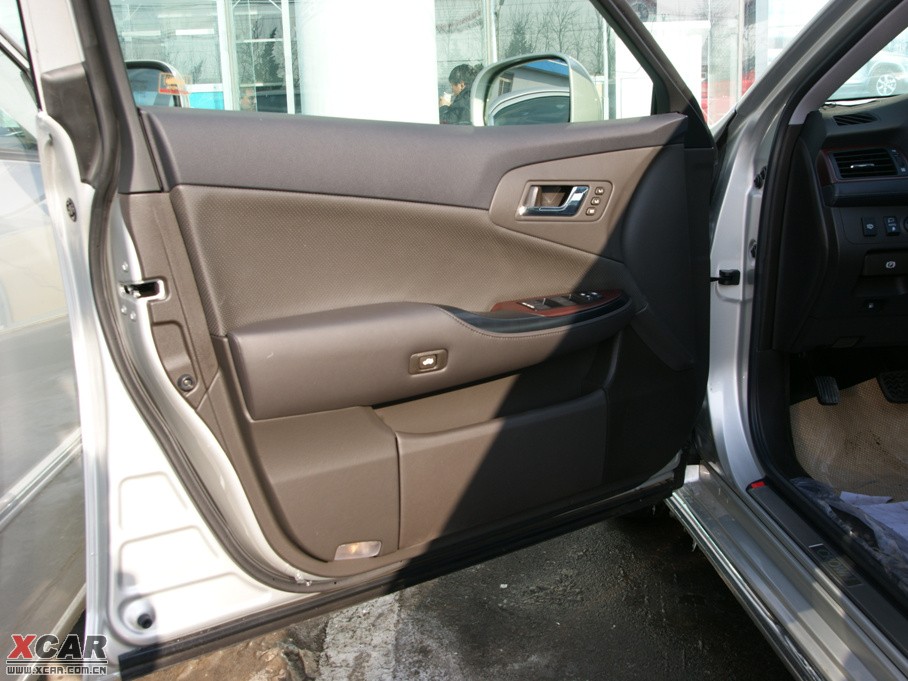 2010ʹ 3.0L Royal Saloon VIP