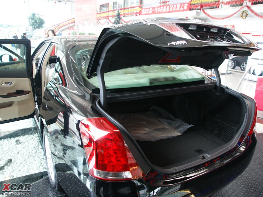 2010ʹ 3.0L Royal Saloon