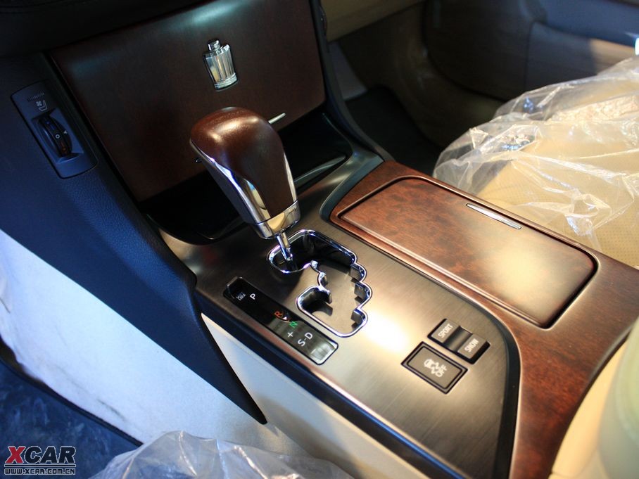 2010ʹ 3.0L Royal Saloon VIP