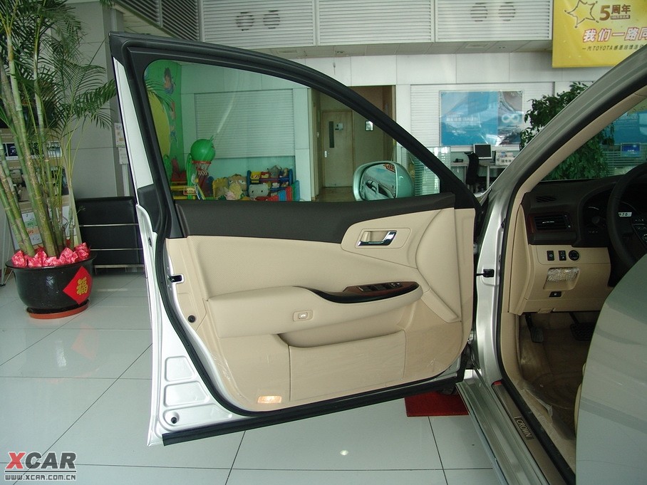 2010ʹ 2.5L Royal Ƥ