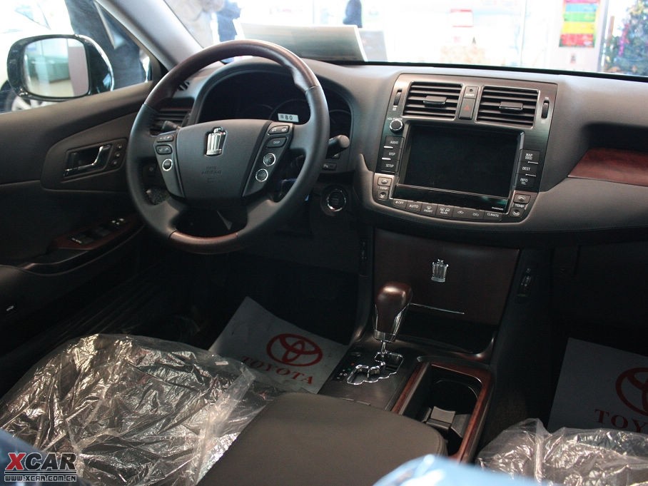 2010ʹ 4.3L Royal Saloon