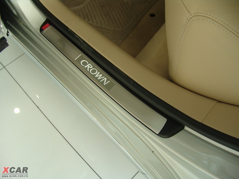 2010ʹ 2.5L Royal Ƥ