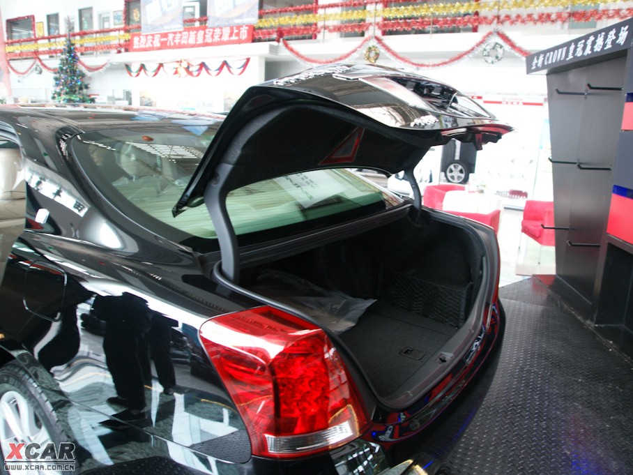 2010ʹ 3.0L Royal Saloon