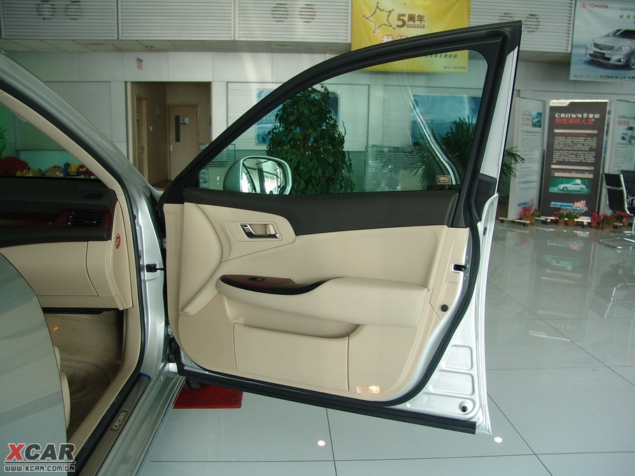 2010ʹ 2.5L Royal Ƥ