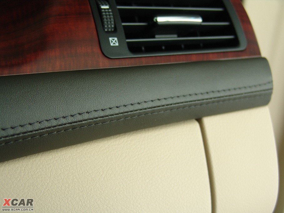 2010ʹ 2.5L Royal Ƥ