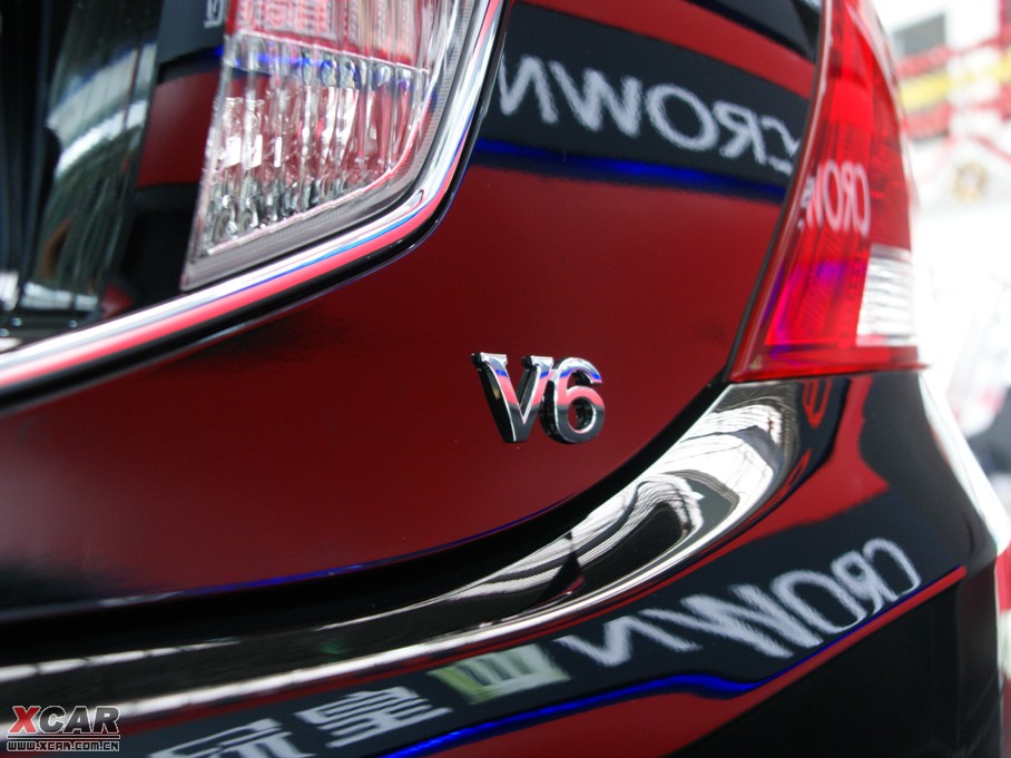 2010ʹ 3.0L Royal Saloon