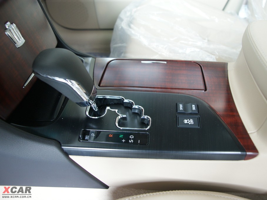 2010ʹ 3.0L Royal Saloon