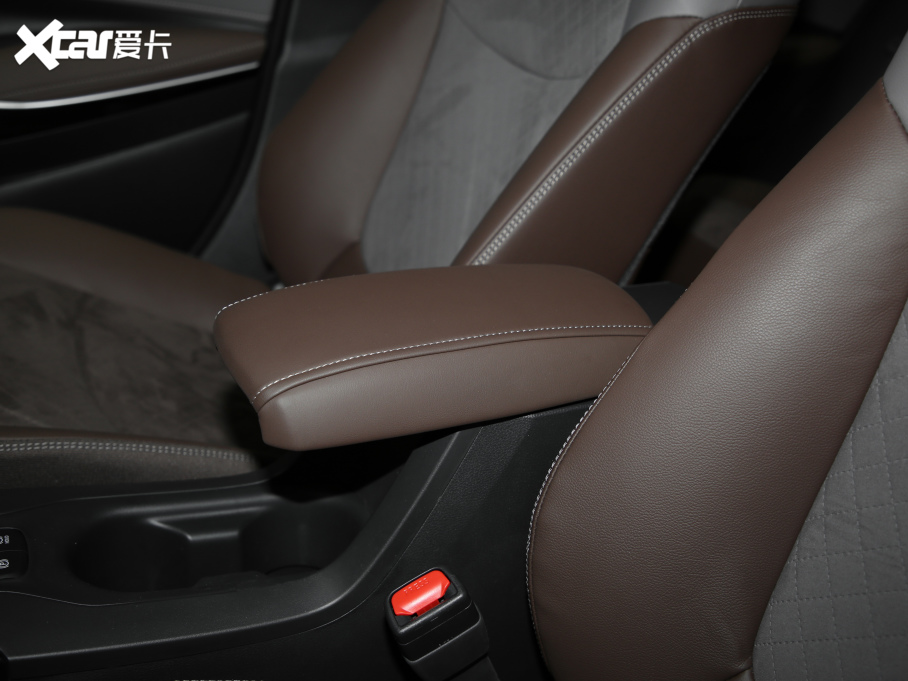 2021ު{ 2.0L CVTŞ