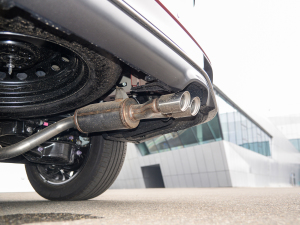 2021款2.5L HEV四驱旗舰版 排气管