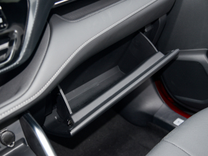 2021款2.5L HEV四驱旗舰版 手套箱