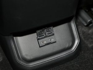 20212.5L HEV򌾫Ӣ п؅^