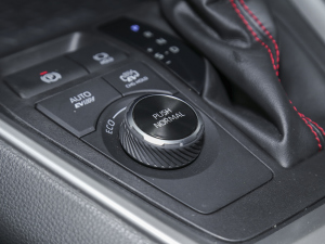 20212.5L 򌾫ӢPro п؅^