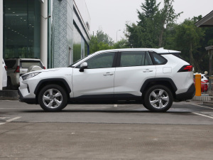 2021款双擎 2.5L CVT两驱精英版 正侧（左）