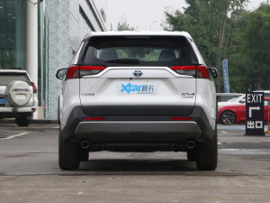 2021款双擎 2.5L CVT两驱精英版 正后	