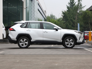 2021款双擎 2.5L CVT两驱精英版 整体外观