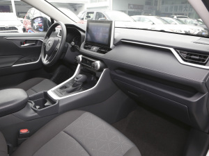 2021p 2.5L CVT(q)Ӣ п؅^(q)