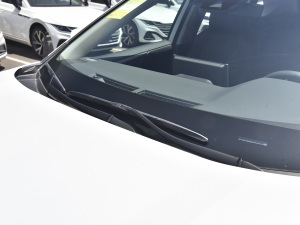 2021款双擎 2.5L CVT四驱旗舰版 雨刷