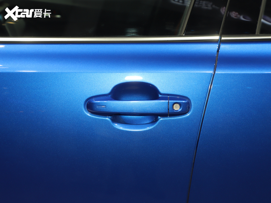 2021ȝIZOAp p 2.0L Ű