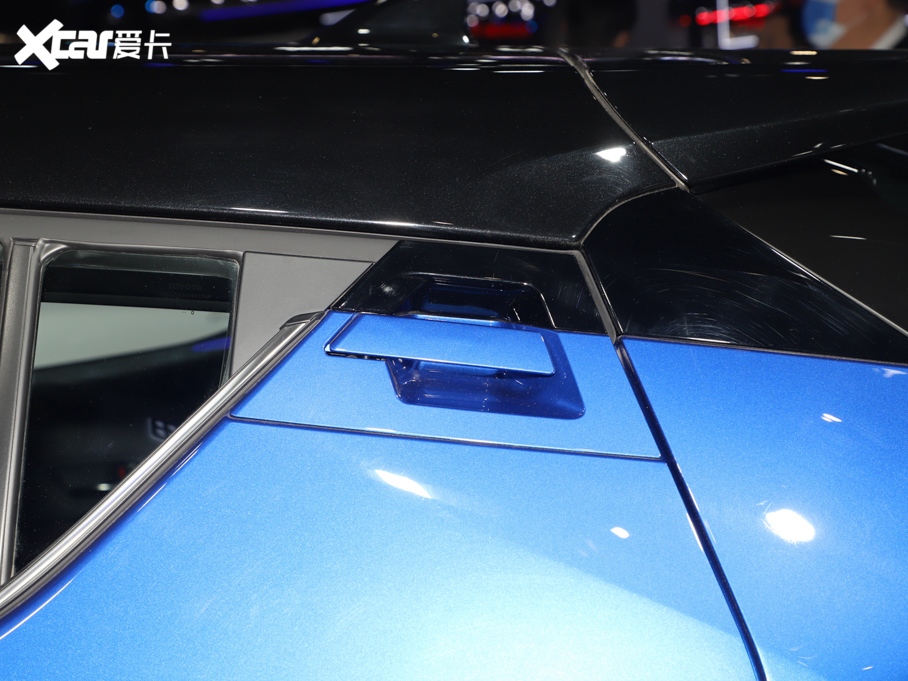 2021ȝIZOAp p 2.0L Ű