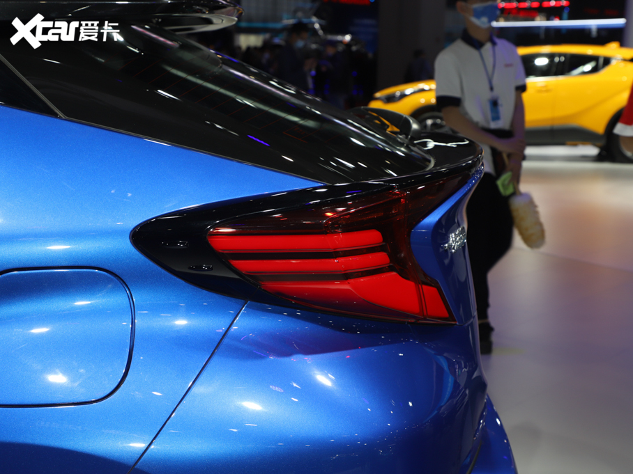 2021ȝIZOAp p 2.0L Ű