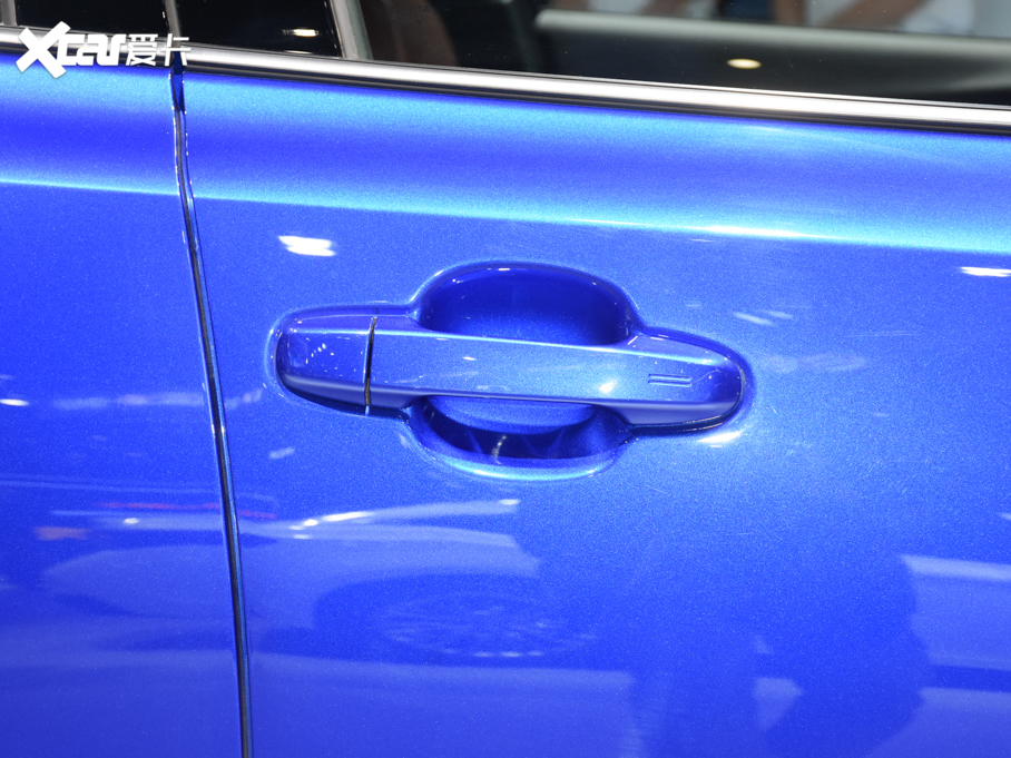 2021ȝIZOAp p 2.0L Ű