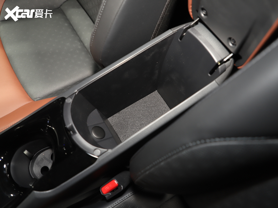 2021ȝIZOAp p 2.0L Ű