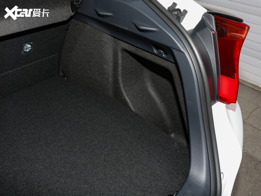 2021ȝIZOAp p 2.0L Y