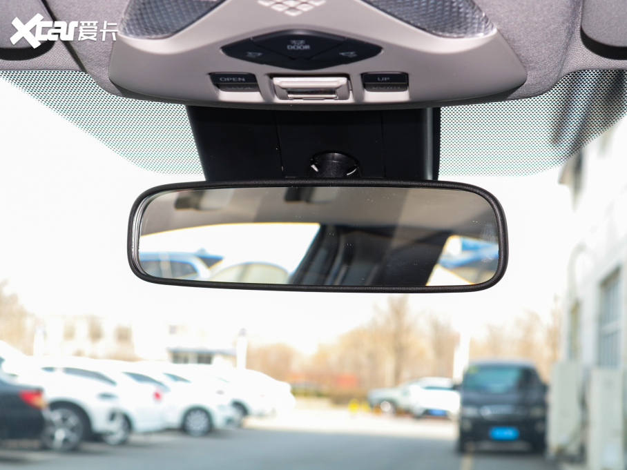 2021ȝIZOAp p 2.0L Y