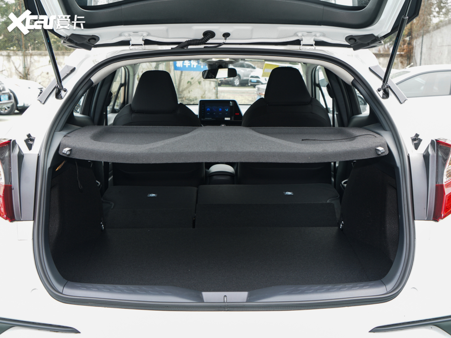 2021ȝIZOAp p 2.0L а