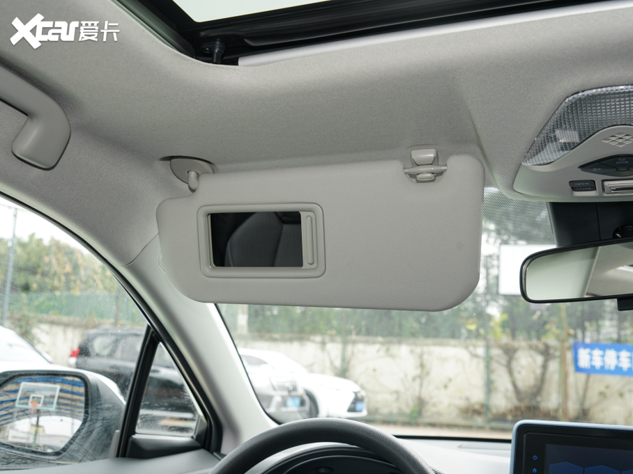 2021ȝIZOAp p 2.0L а