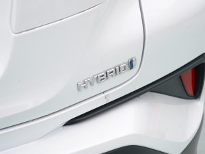 2021p 2.0L а (x)(ji)^