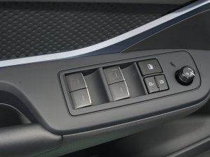 2021p 2.0L а {܇ƅ^(q)	