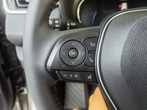 20212.5L 򌾫ӢPro п؅^