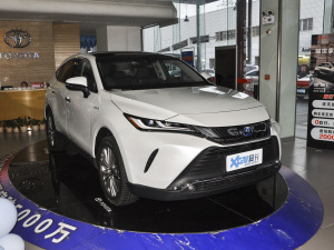 2022款双擎 2.5L CVT四驱尊享版 右前45度