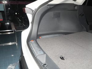 2022款2.0L CVT两驱豪华版 空间座椅